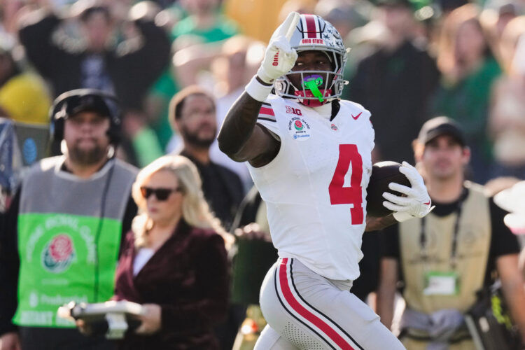 Top-ranked Texas faces No. 3 Ohio State in hyped opener